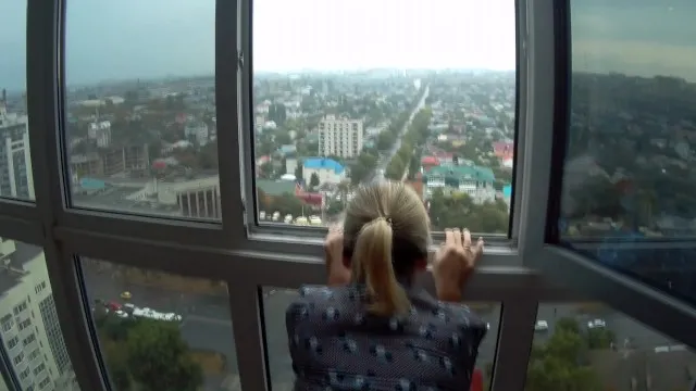 Russian Realtor Slut Sucks Cock For 100 Bucks