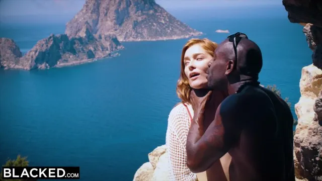 Jia Lissa с Подругой Соблазнила Черного Чувака