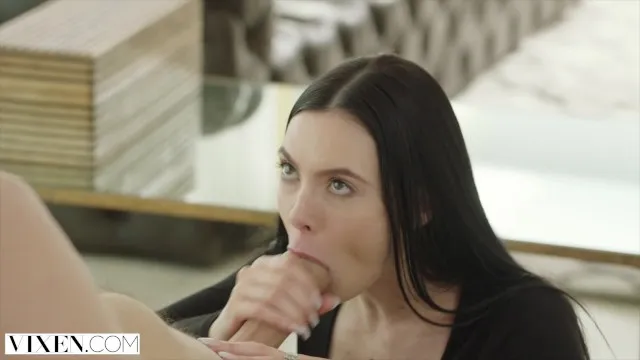 She Talked Her Boss Into Eating Her Pussy